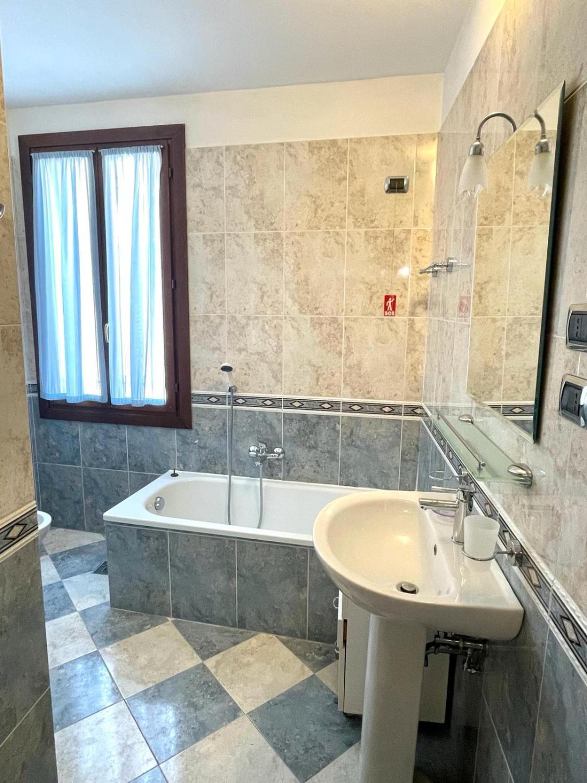 Guesthouse Ca' San Marcuola 2 Venedik Dış mekan fotoğraf